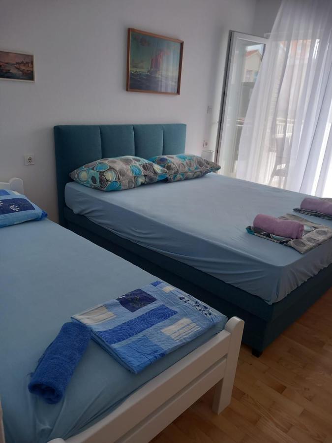 Apartment Mladen Хвар Экстерьер фото