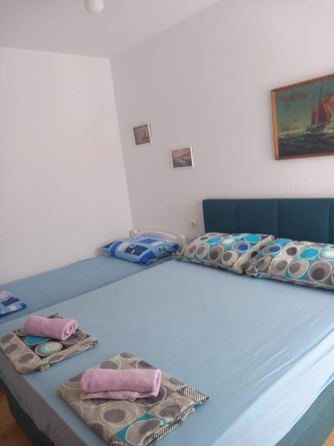 Apartment Mladen Хвар Экстерьер фото