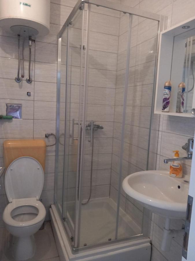 Apartment Mladen Хвар Экстерьер фото