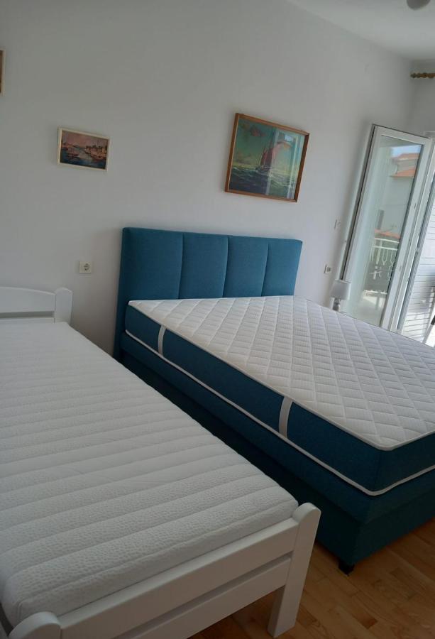 Apartment Mladen Хвар Экстерьер фото